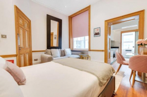 Signature Studio Marble Arch